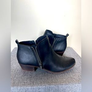 Lucky Brand Basel Leather Bootie Double Zip Ankle Boot Block Heel Black size 9.5